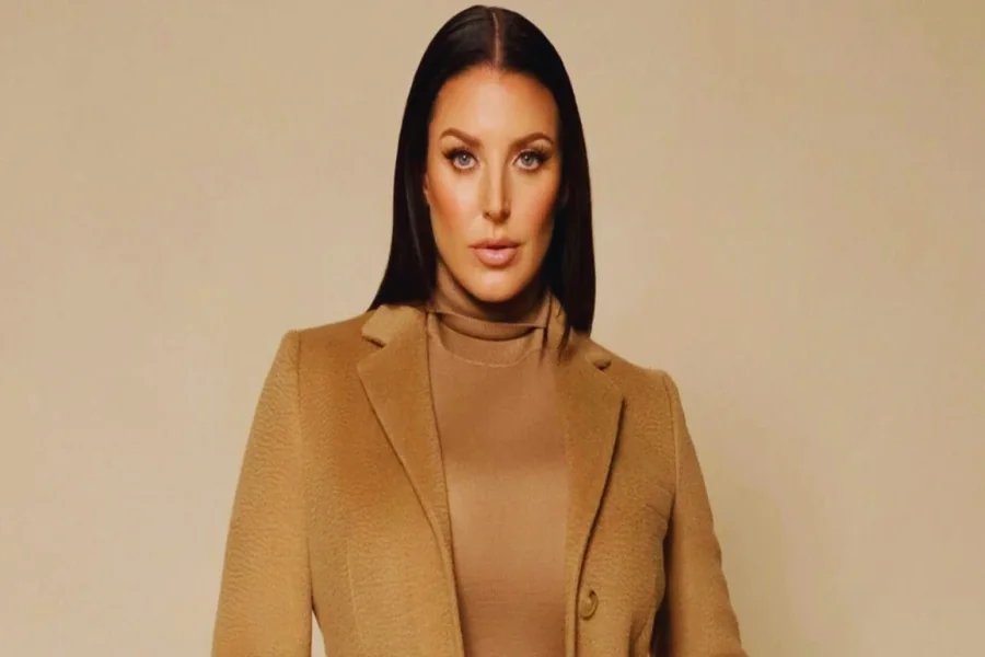 angela white